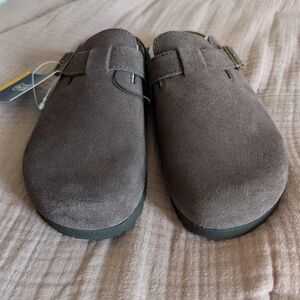 Brown Suede Suede Clogs